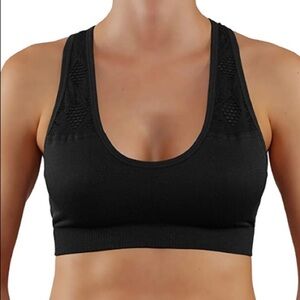 Scoop neck push up sports bra Racer Back Black